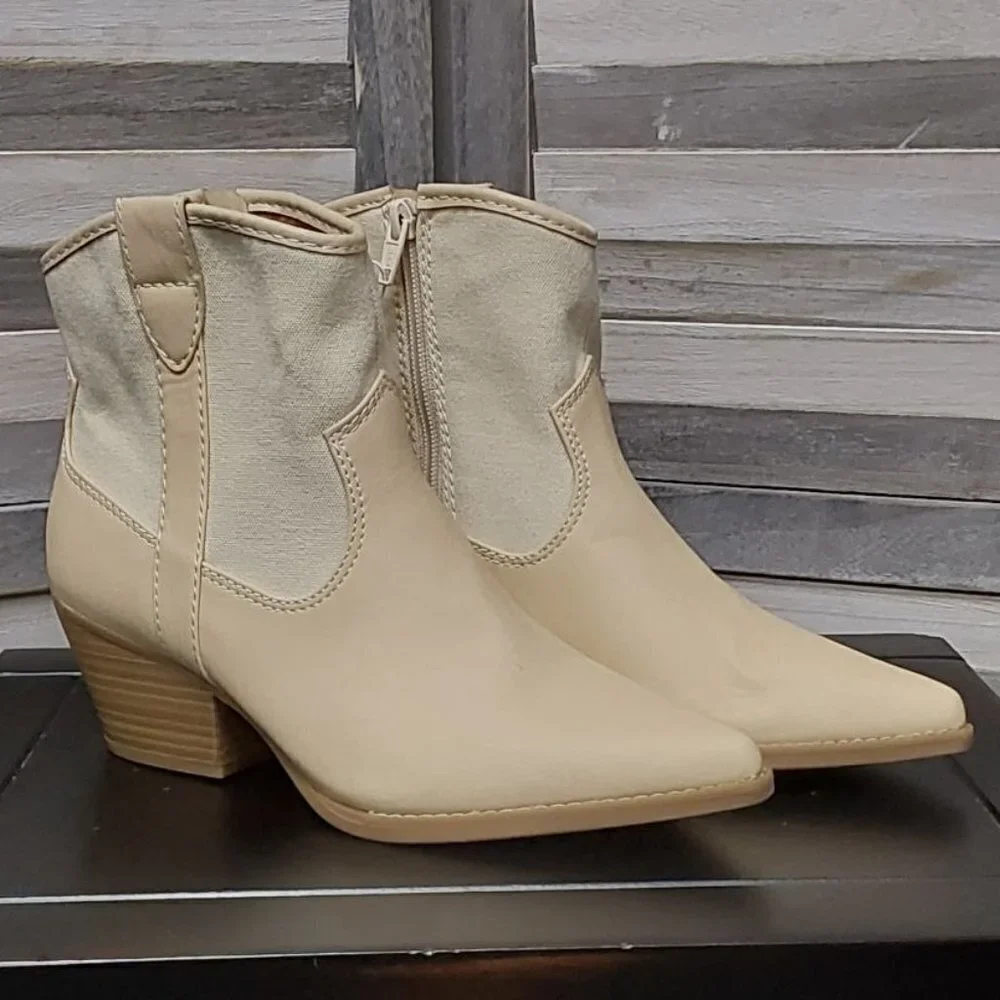 Woman's Kay Western Boots | Universal Thread | 9 1/2